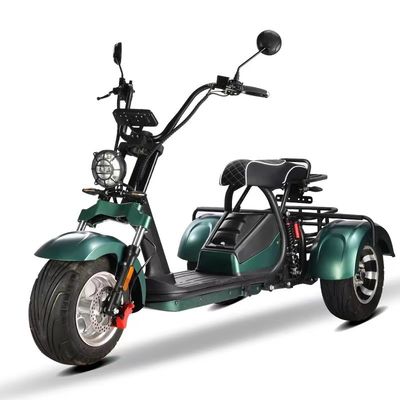 Unisex 2000w Citycoco Scooter elétrico com 3 rodas e alcance de 60-80 km por carga