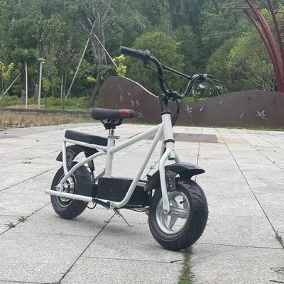 Modelo de jogos de corrida bicicleta para meninos cores personalizadas 300W Potência do motor atacado