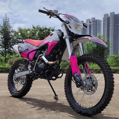 Experimente o poder de 250cc Electric Start Gas Moto Cross Dirtbike para Offroad
