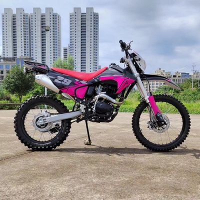Experimente o poder de 250cc Electric Start Gas Moto Cross Dirtbike para Offroad