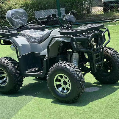 Experimente a potência do nosso ATV de 200cc com capacidade de classificação ≥ 25°